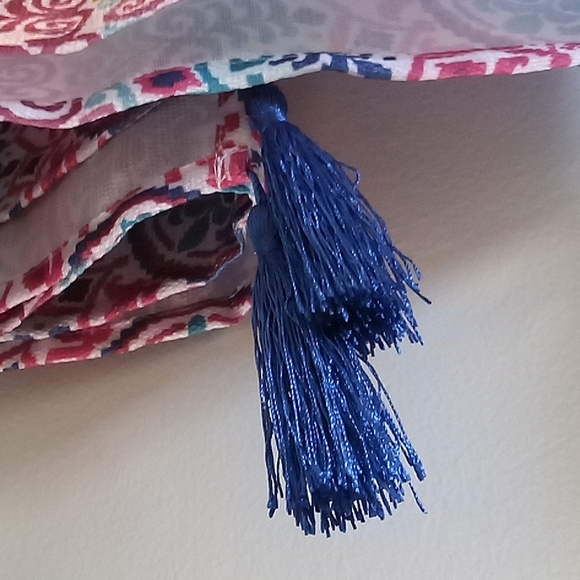 Mandela Tassel Textile Tablecloth - Picture 7 of 13